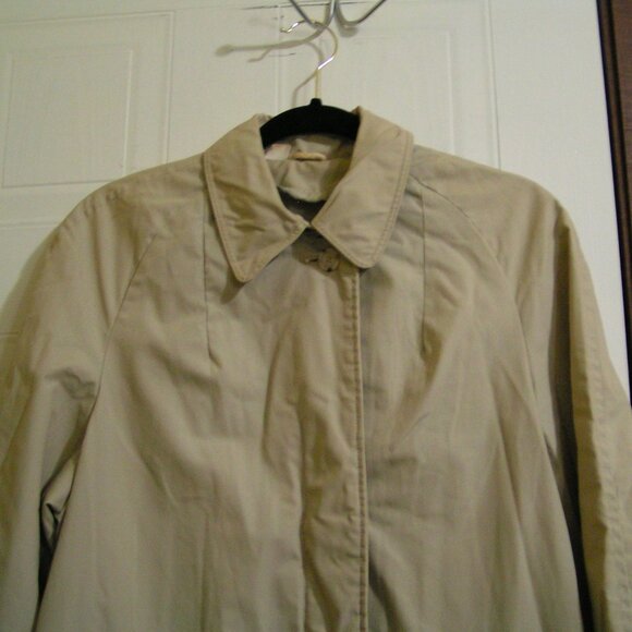 TAN TRENCH COAT L - Picture 3 of 4